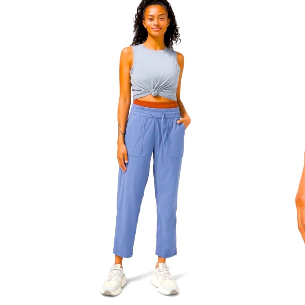 NWT Lululemon Beyond the Studio Crop size 6